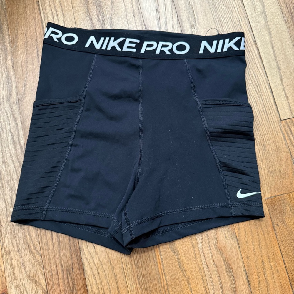 Spandex - Picture 1 of 3